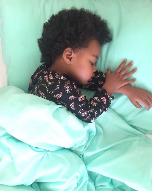 20 tips to sleep like a kid_The Cinnamon Mom